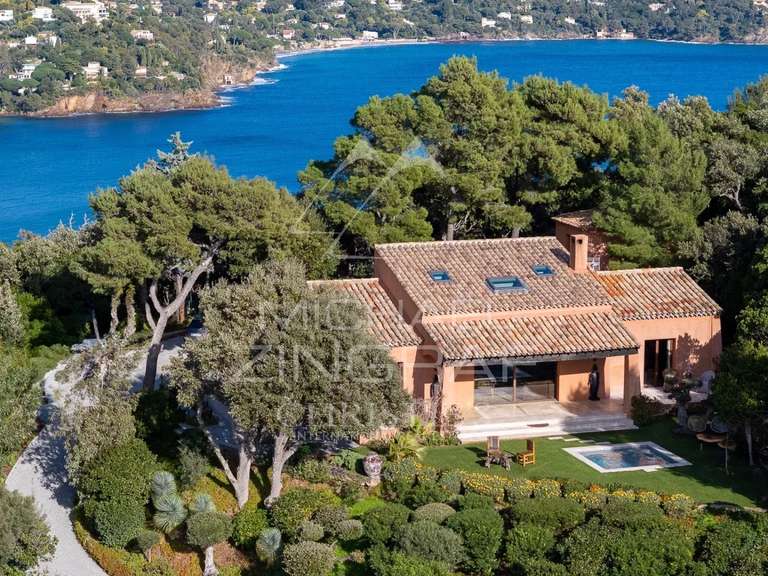 Villa avec Vue sur mer Le Lavandou - 6 chambres - 220m²