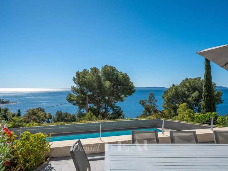 Villa with Sea view Le Lavandou - 4 bedrooms - 192m²
