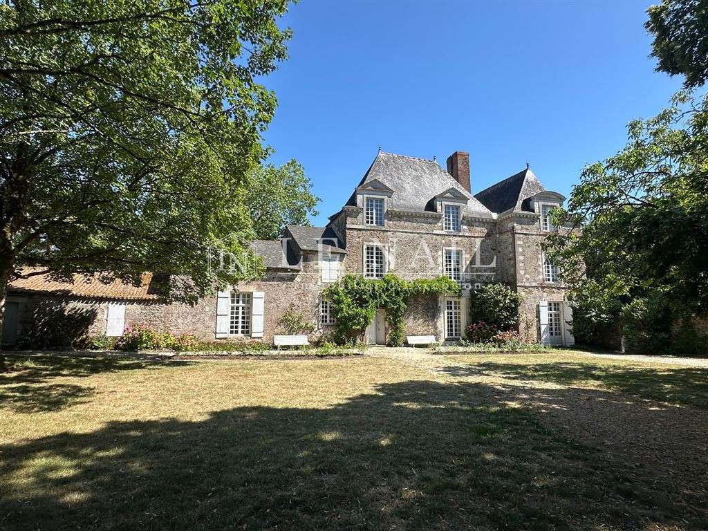 Manoir Le Loroux-Bottereau