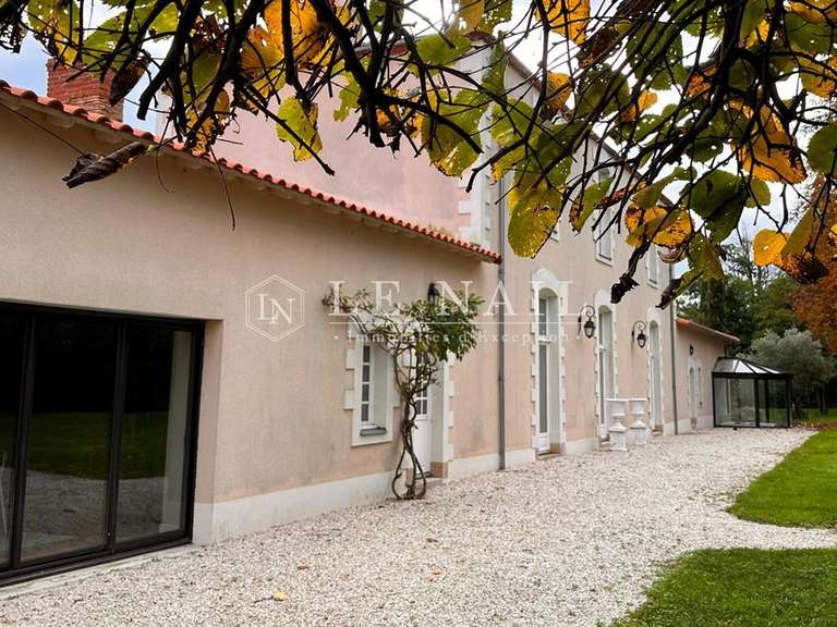 Propriété Le Loroux-Bottereau - 7 chambres - 540m²