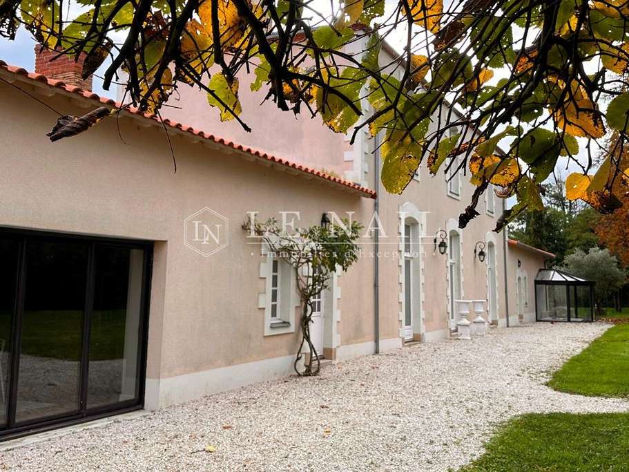 Property Le Loroux-Bottereau