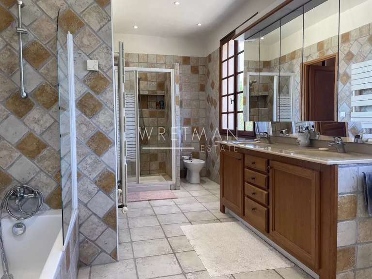 Villa Le Luc - 5 chambres - 238m²