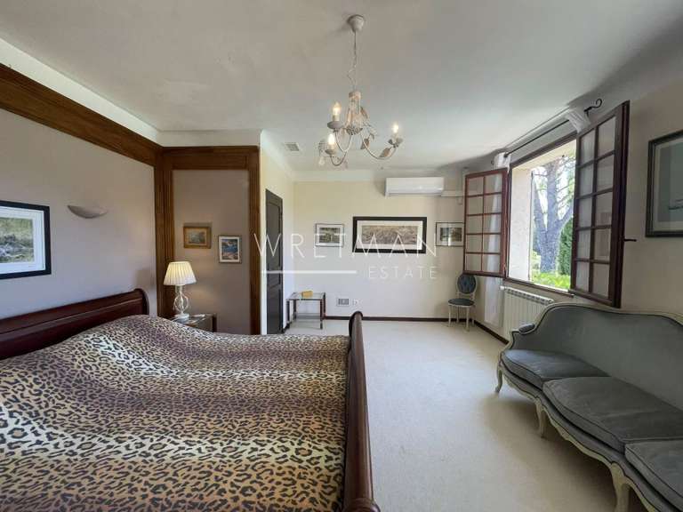 Villa Le Luc - 5 chambres - 238m²