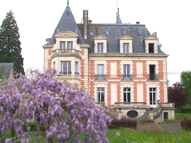 Sale Castle Le Mans