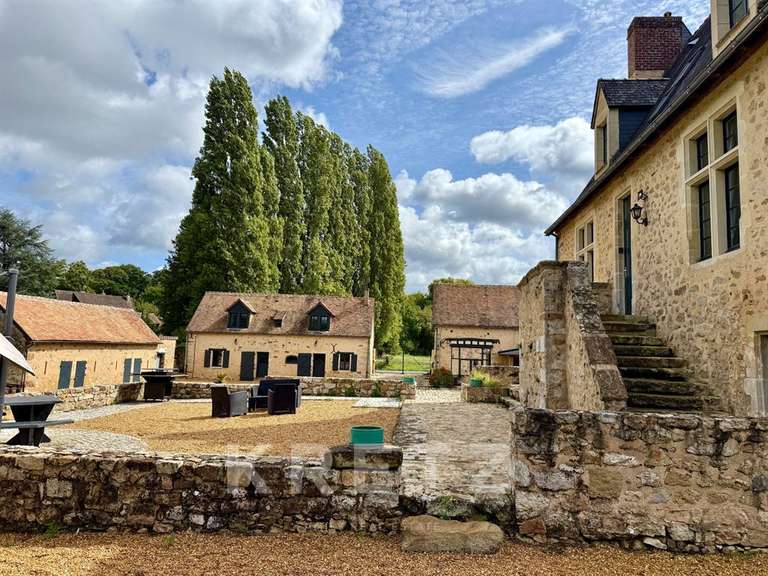 Manor Le Mans - 8 bedrooms - 255m²