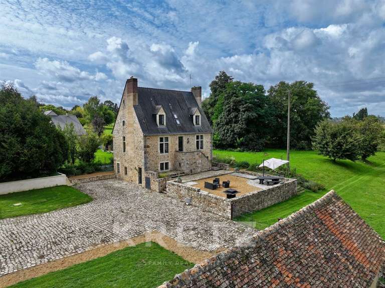 Manor Le Mans - 8 bedrooms - 255m²
