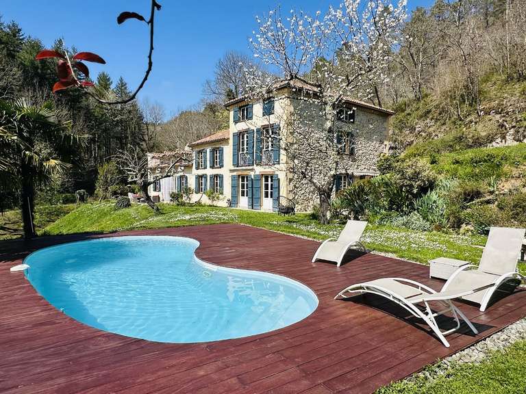 Propriété Le Mas-d'Azil - 5 chambres - 357m²