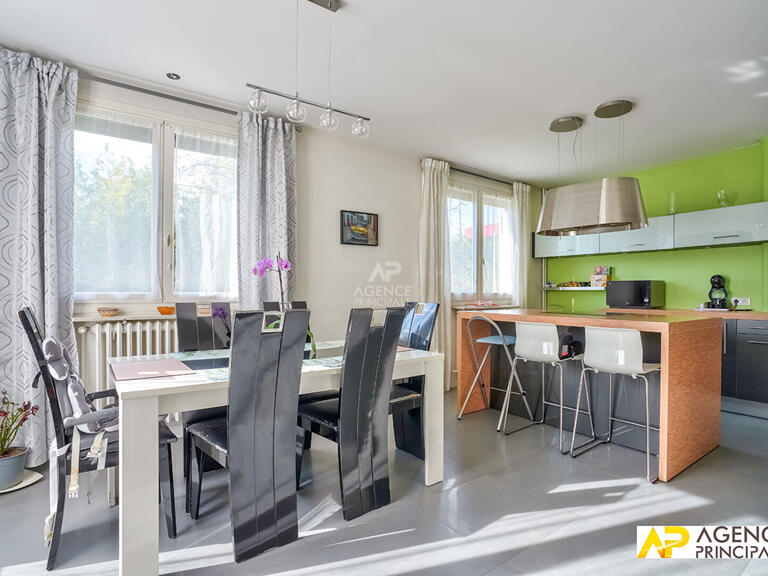 Maison Le Mesnil-le-Roi - 4 chambres - 175m²