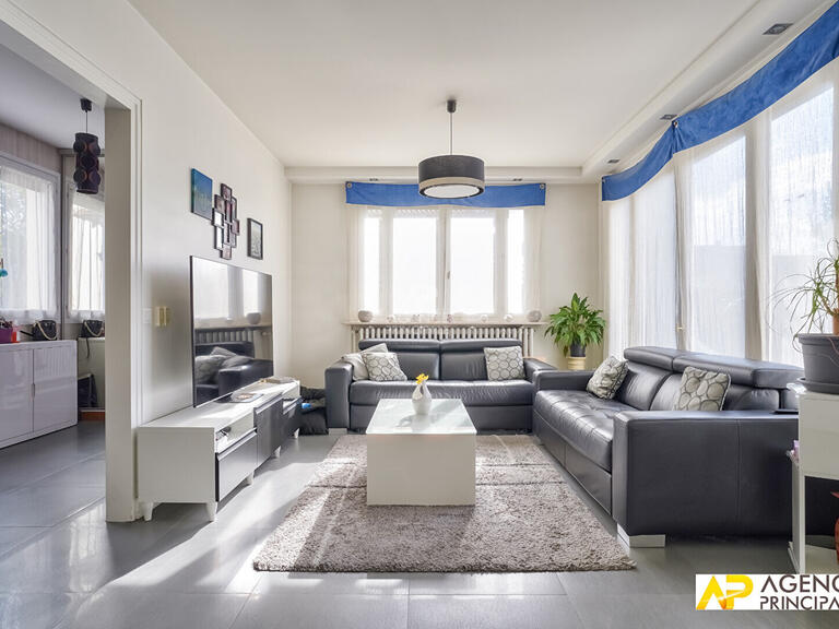 Maison Le Mesnil-le-Roi - 4 chambres - 175m²