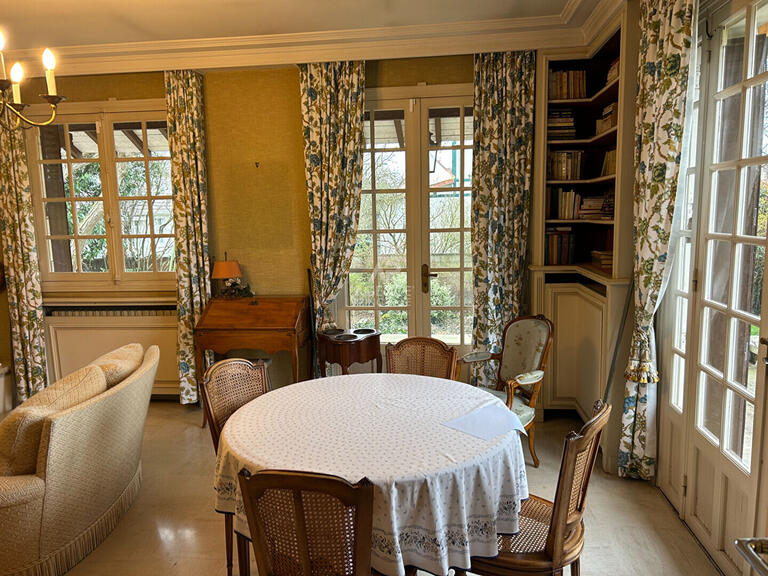 Maison Le Mesnil-le-Roi - 3 chambres - 123m²