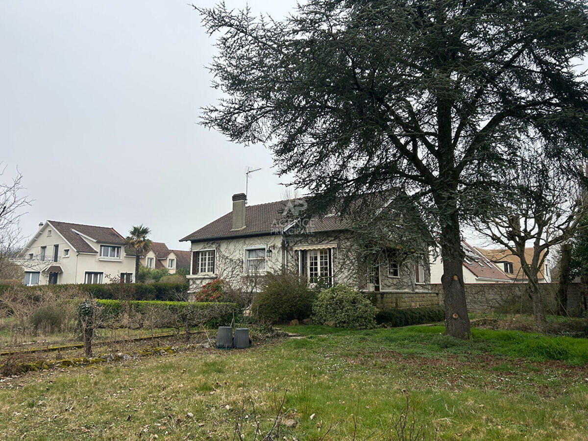 Maison Le Mesnil-le-Roi