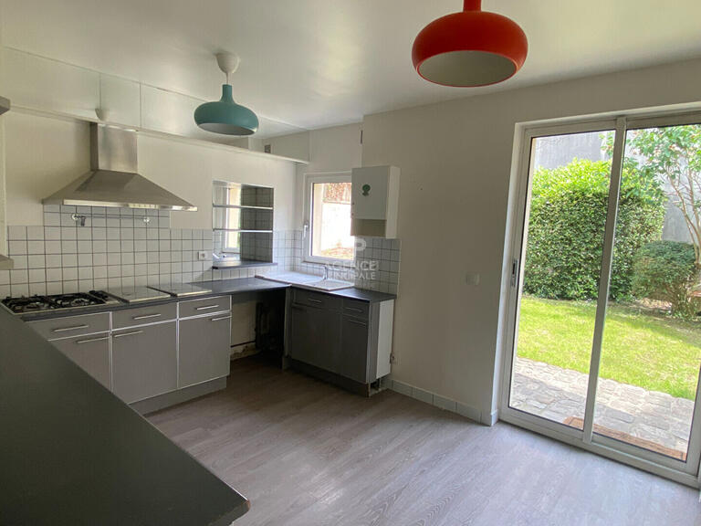 Maison Le Mesnil-le-Roi - 4 chambres - 140m²