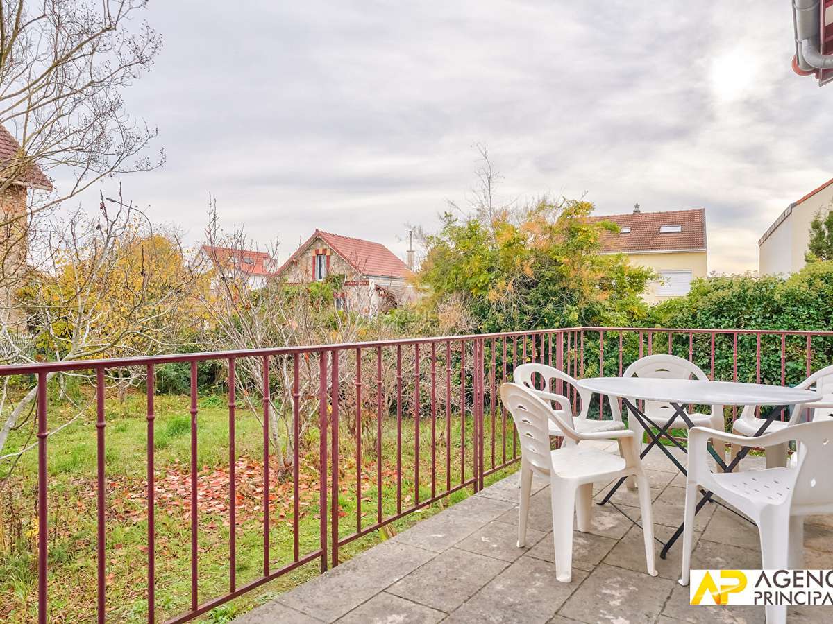 House Le Mesnil-le-Roi