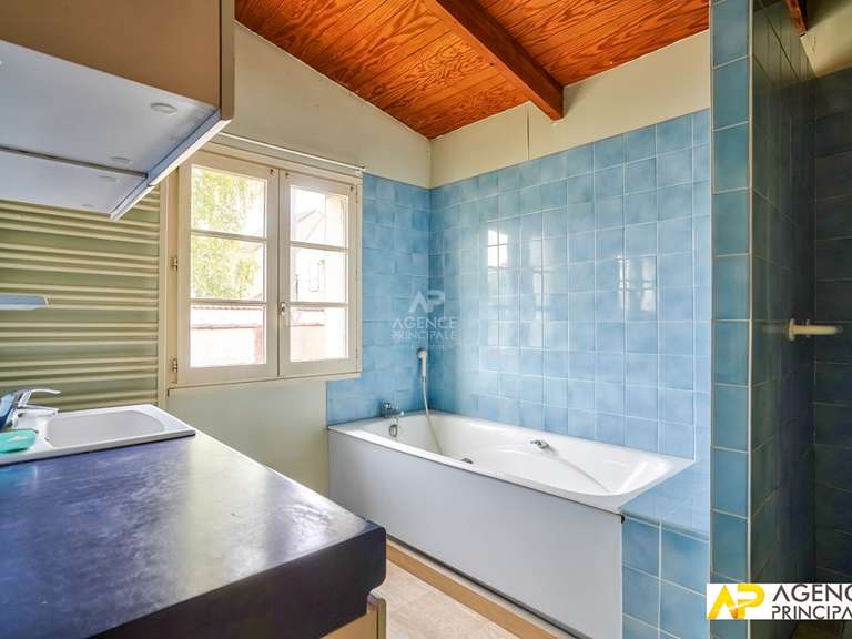 Maison Le Mesnil-le-Roi - 3 chambres - 134m²