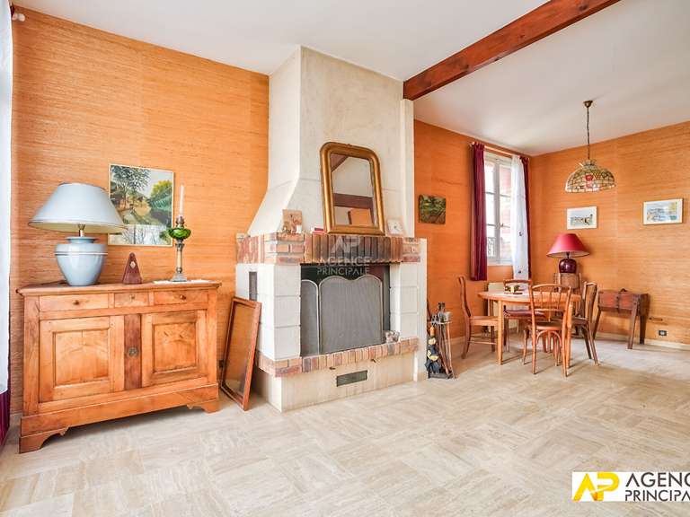 Maison Le Mesnil-le-Roi - 3 chambres - 134m²
