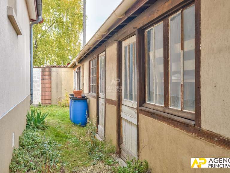 House Le Mesnil-le-Roi - 3 bedrooms - 134m²