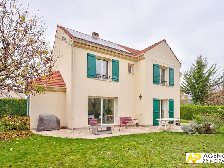 Maison Le Mesnil-le-Roi - 4 chambres - 160m²
