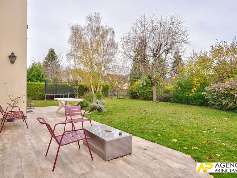 Maison Le Mesnil-le-Roi - 4 chambres - 160m²