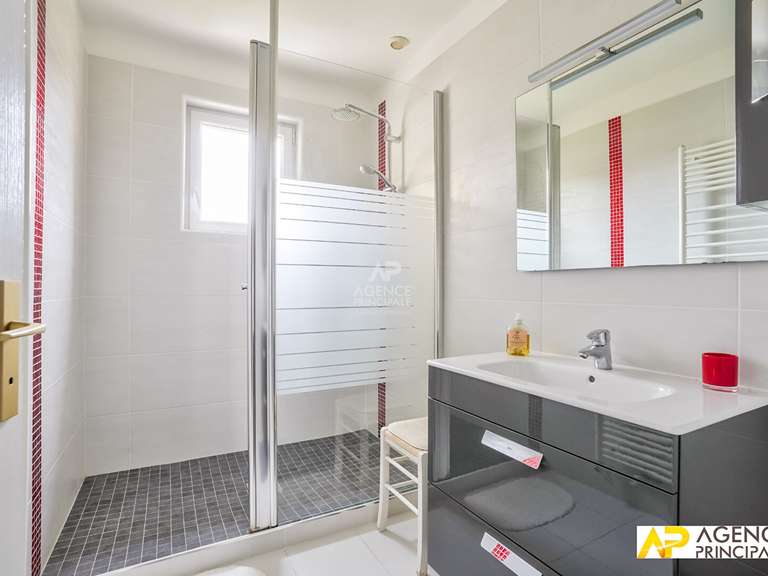 Maison Le Mesnil-le-Roi - 4 chambres - 160m²