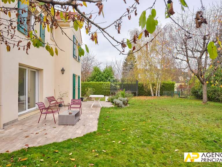 Maison Le Mesnil-le-Roi - 4 chambres - 160m²