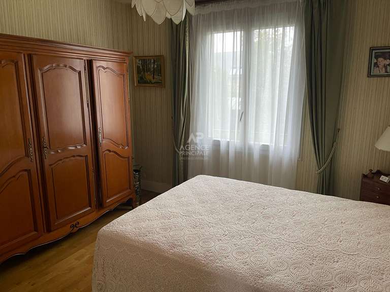Maison Le Mesnil-le-Roi - 3 chambres - 88m²