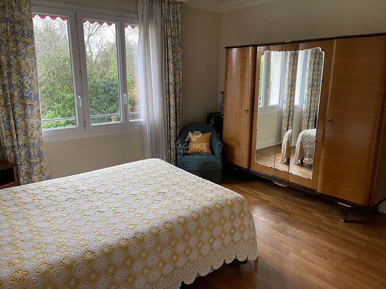 Maison Le Mesnil-le-Roi - 3 chambres - 88m²