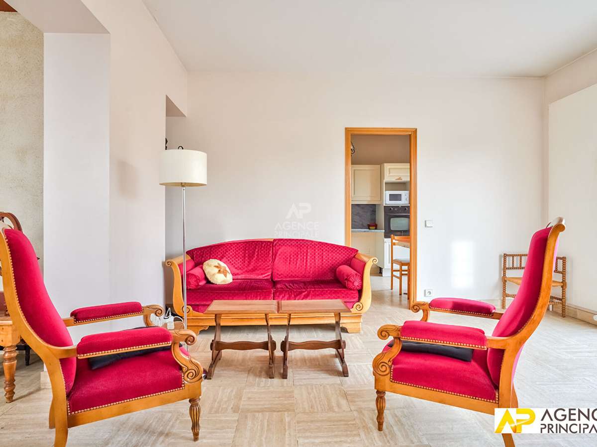 House Le Mesnil-le-Roi