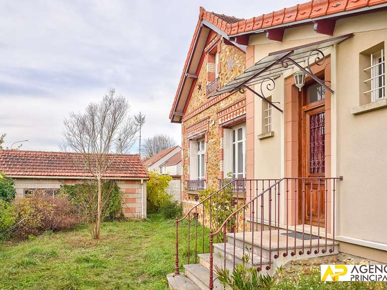 House Le Mesnil-le-Roi - 3 bedrooms - 134m²