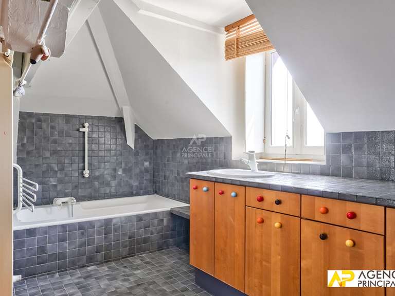 Maison Le Mesnil-le-Roi - 4 chambres - 192m²