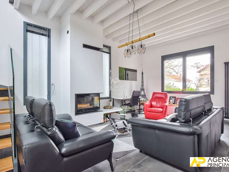 Maison Le Mesnil-le-Roi - 4 chambres - 165m²