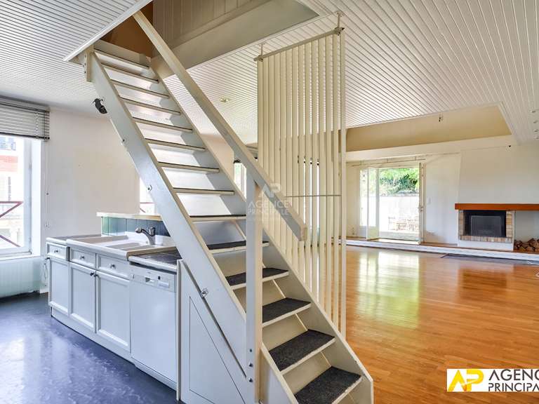 Maison Le Mesnil-le-Roi - 4 chambres - 192m²