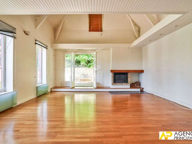 Maison Le Mesnil-le-Roi - 4 chambres - 192m²