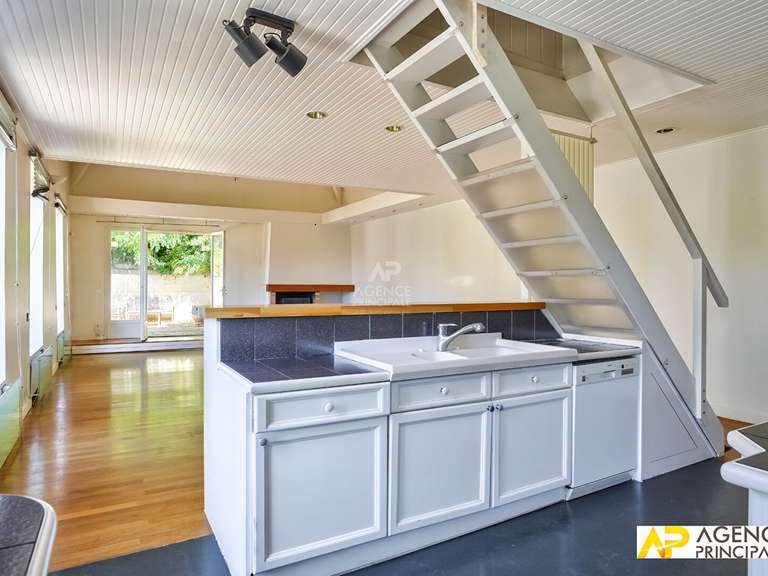 Maison Le Mesnil-le-Roi - 4 chambres - 192m²