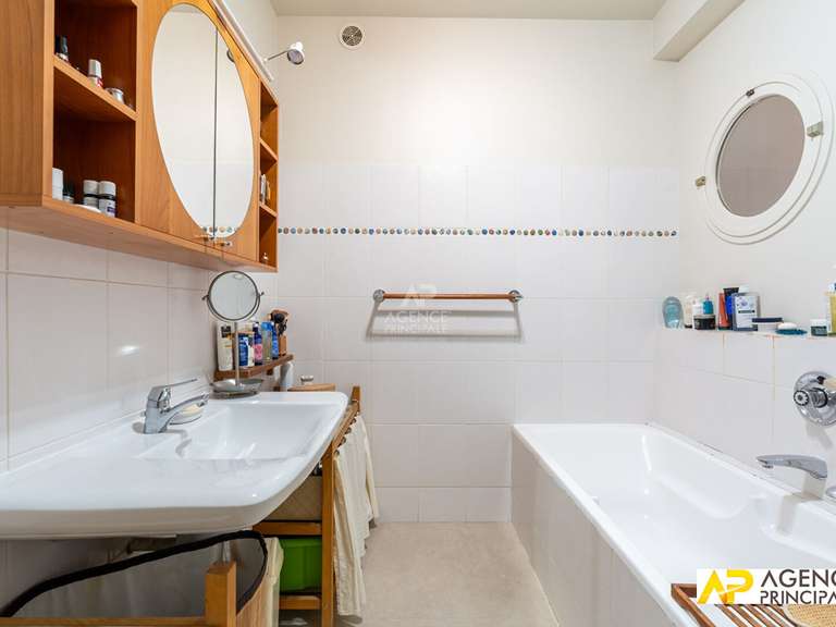 Maison Le Mesnil-le-Roi - 6 chambres - 200m²