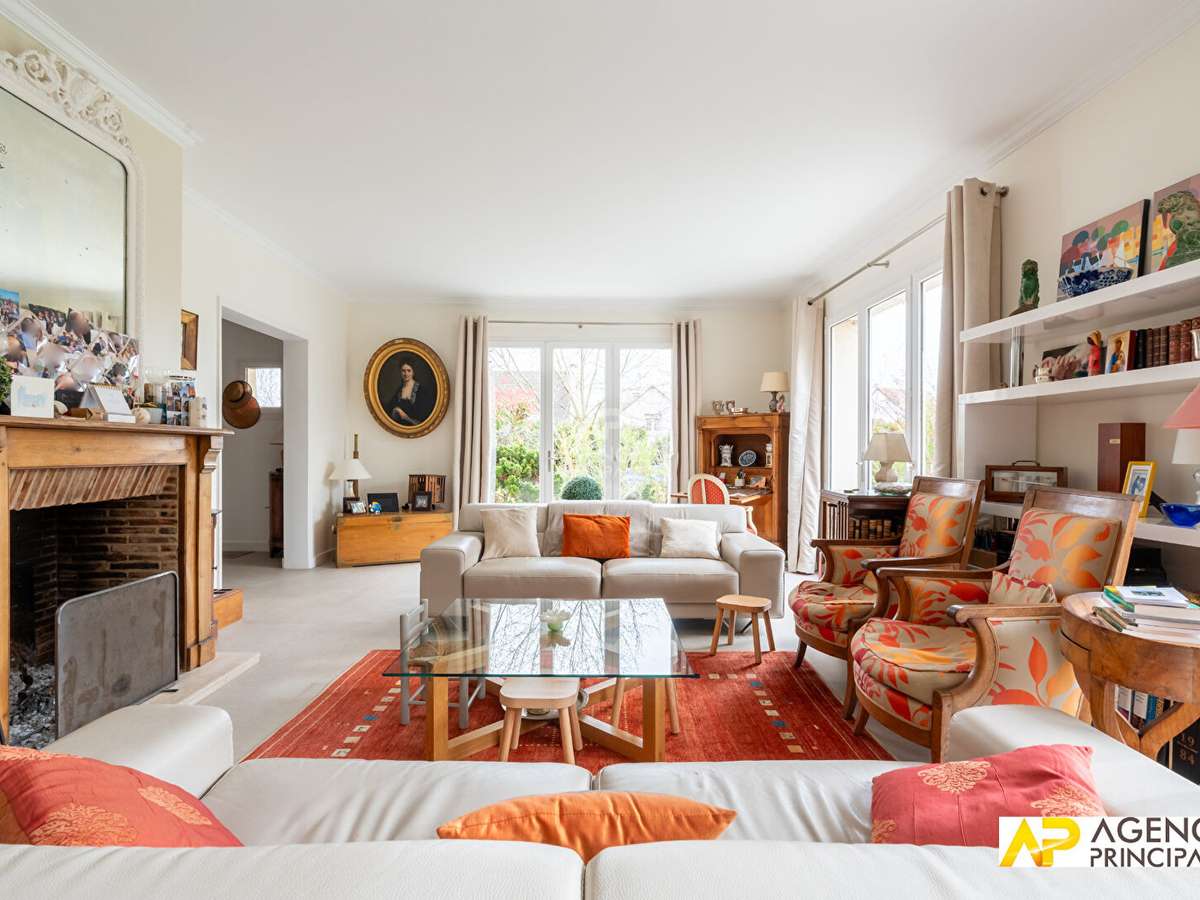 Maison Le Mesnil-le-Roi