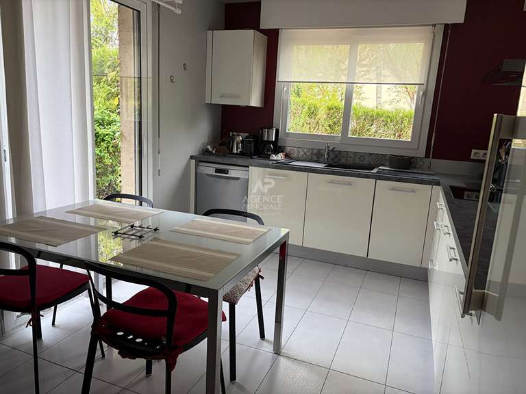 Maison Le Mesnil-le-Roi - 4 chambres - 162m²