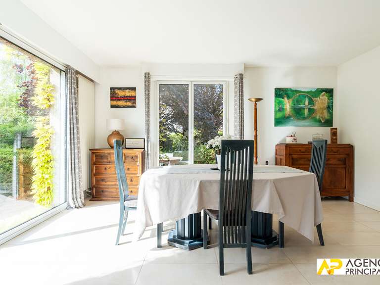 Maison Le Mesnil-le-Roi - 4 chambres - 162m²