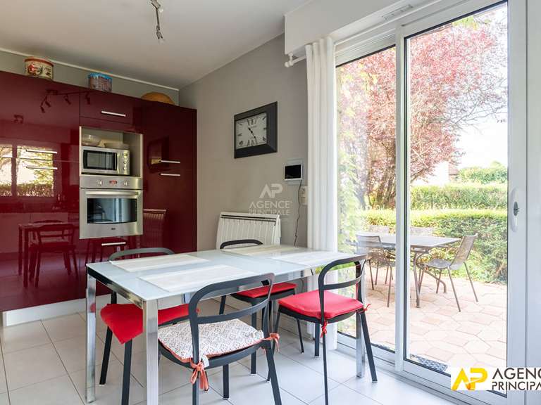 Maison Le Mesnil-le-Roi - 4 chambres - 162m²