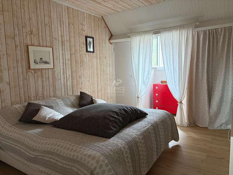 Maison Le Mesnil-le-Roi - 4 chambres - 162m²