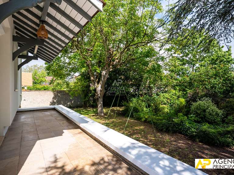 Maison Le Mesnil-le-Roi - 4 chambres - 150m²