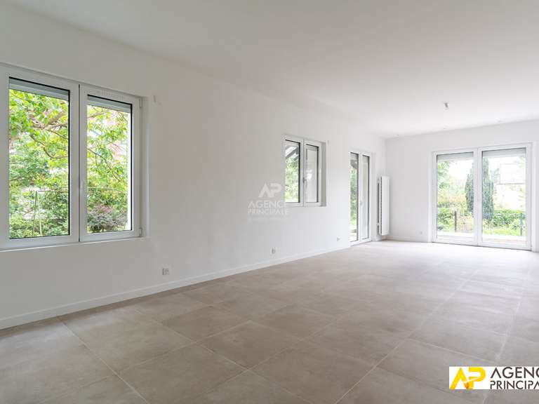 Maison Le Mesnil-le-Roi - 4 chambres - 150m²