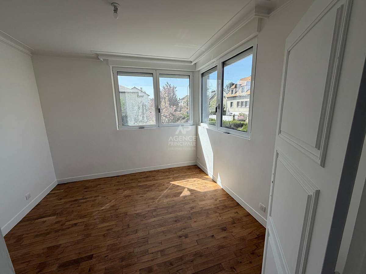 Maison Le Mesnil-le-Roi