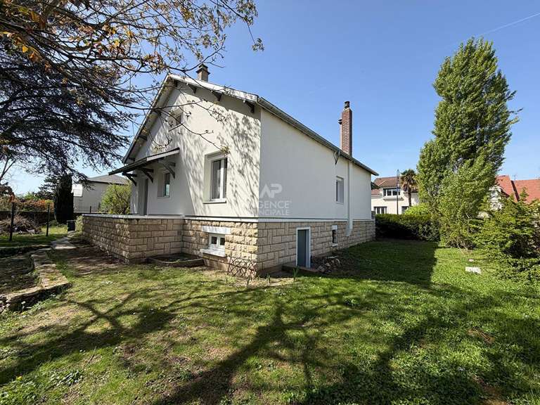 Maison Le Mesnil-le-Roi - 4 chambres - 150m²