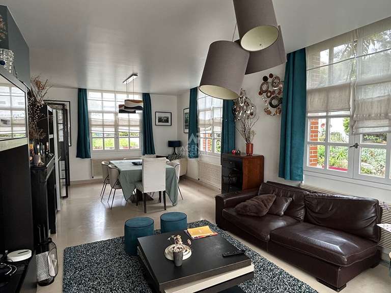 House Le Mesnil-le-Roi - 6 bedrooms - 168m²