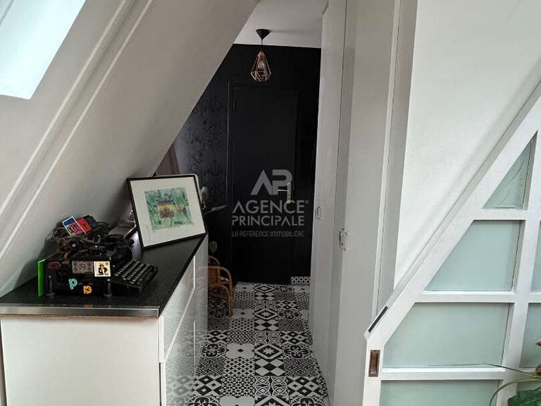 Maison Le Mesnil-le-Roi - 6 chambres - 168m²