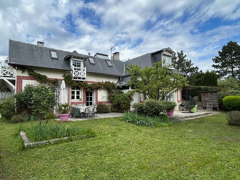 Maison Le Mesnil-le-Roi - 6 chambres - 168m²