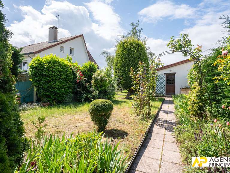 Maison Le Mesnil-le-Roi - 3 chambres - 129m²