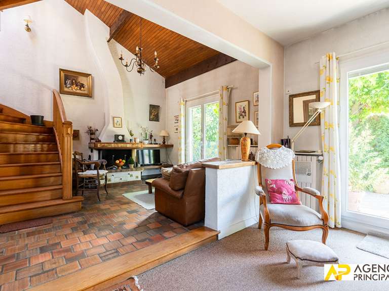 Maison Le Mesnil-le-Roi - 3 chambres - 129m²