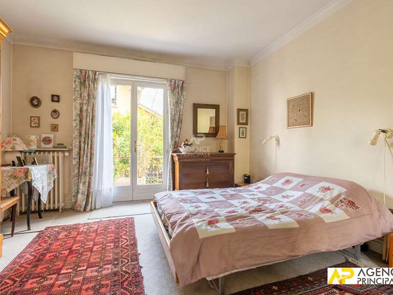 Maison Le Mesnil-le-Roi - 3 chambres - 129m²
