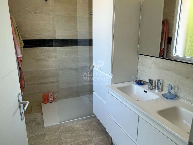 Maison Le Mesnil-le-Roi - 4 chambres - 143m²